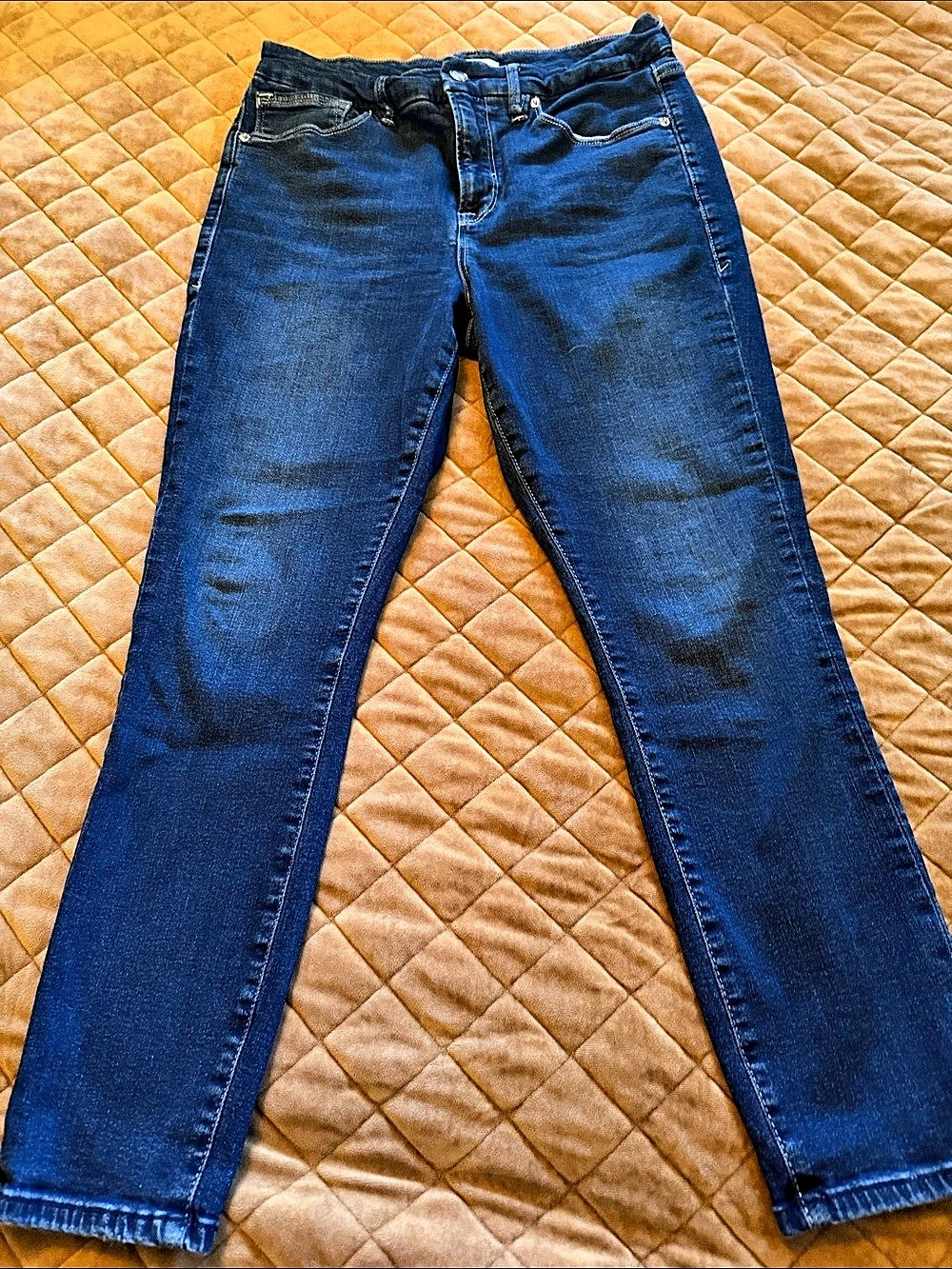 Good American Good Legs Crop Straight Leg Jeans Blue Waist 31